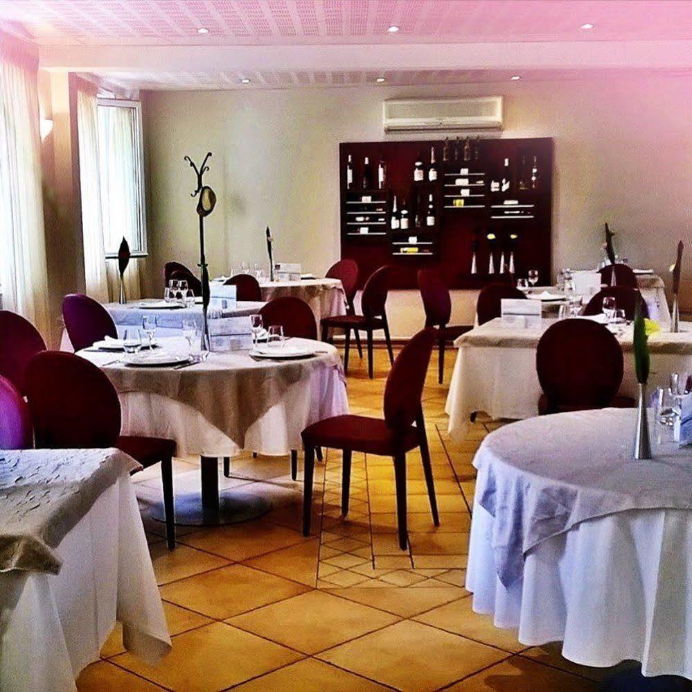 Le Poseidon Hotel La Seyne-sur-Mer Buitenkant foto